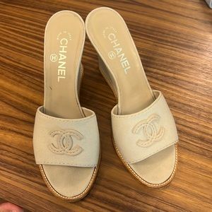 COPY - Chanel wedge